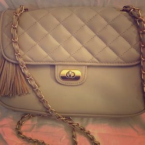 Quilted Neutral Shoulder Bag  Perfect for Spring